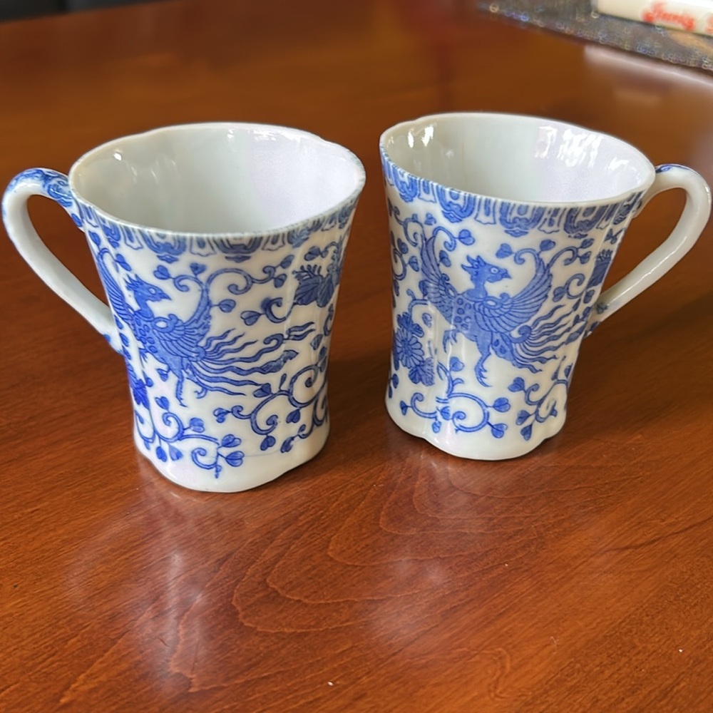 Vintage Antique Blue and White Chocolate Ceramic Cups - Picture 7 of 13